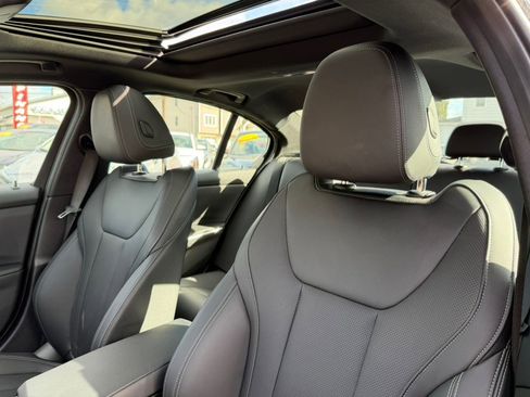 Used 2025 BMW 330i xDrive Sedan image 45