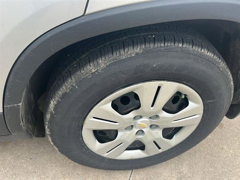 Used 2015 Chevrolet Trax LS w/ LPO, Protection Package image 6