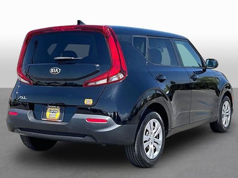 Used 2021 Kia Soul LX FWD image 2