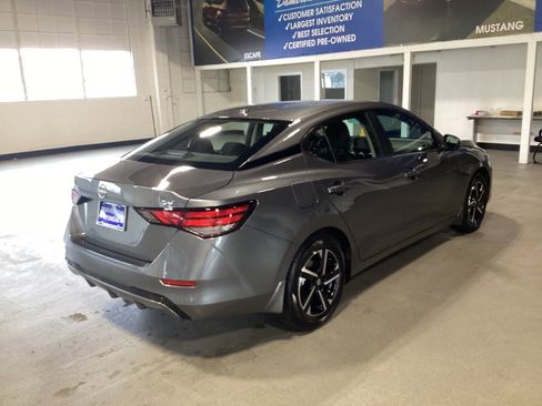 Used 2024 Nissan Sentra SV w/ All-Weather Package image 6