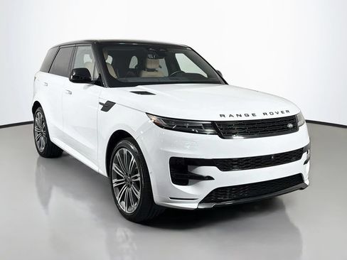 Used 2025 Land Rover Range Rover Sport Dynamic SE AWD/4WD image 3