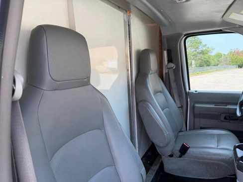 Used 2018 Ford E-350 and Econoline 350 Super Duty w/ Power Windows & Locks Group RWD image 12
