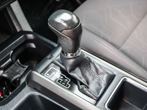 Used 2019 Toyota Tacoma TRD Off-Road image 19