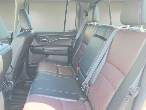 Used 2023 Honda Ridgeline Black Edition image 14