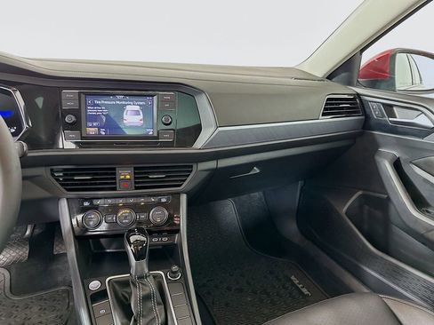 Used 2024 Volkswagen Jetta SE w/ Panoramic Sunroof Package FWD image 20