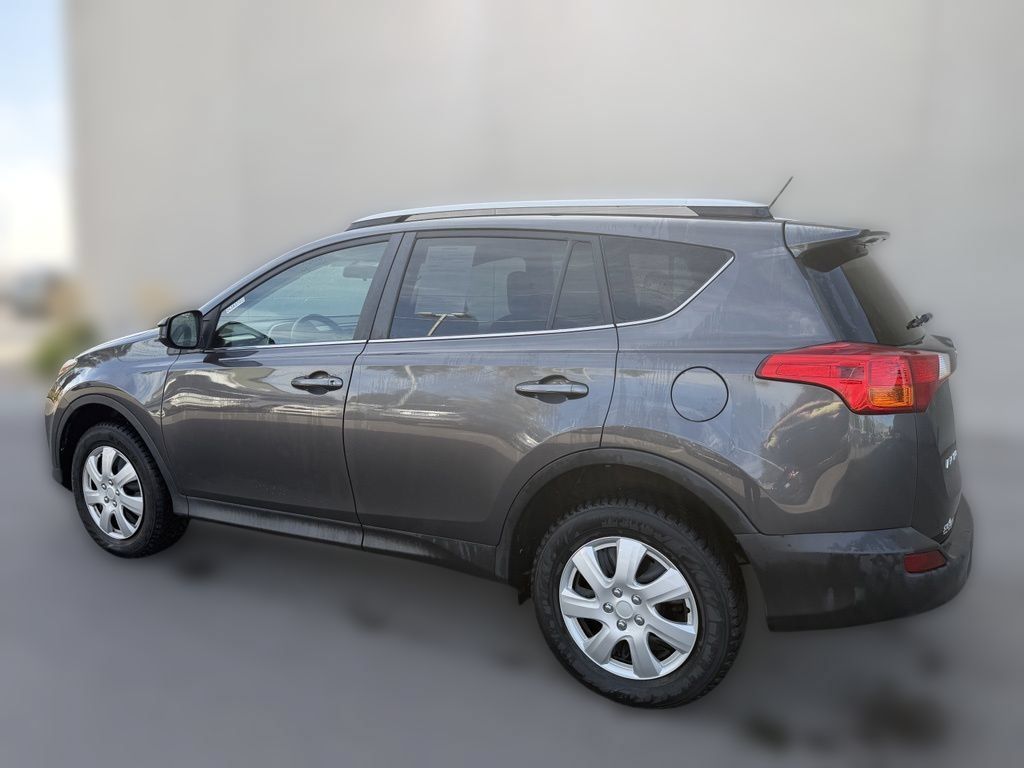 Used 2013 Toyota RAV4 LE AWD/4WD image 5