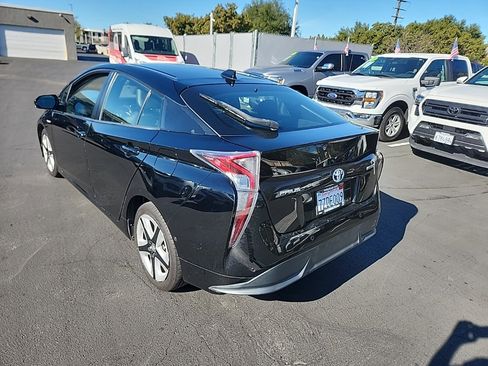 Certified 2017 Toyota Prius Four Touring image 3