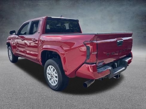Used 2025 Toyota Tacoma SR5 AWD/4WD image 8
