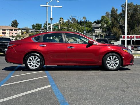 Used 2016 Nissan Altima 2.5 S w/ Power Driver Seat Package FWD image 6