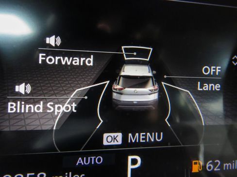 Used 2023 Nissan Rogue SV image 10