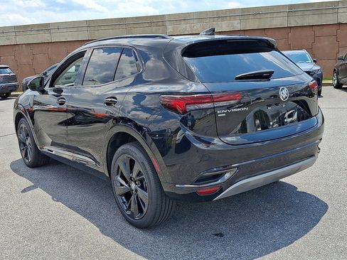Used 2023 Buick Envision Essence w/ Sport Touring Package AWD/4WD image 4