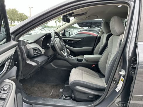 Used 2023 Subaru Outback Premium AWD/4WD image 2