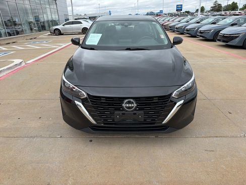 Used 2024 Nissan Sentra SV FWD image 8
