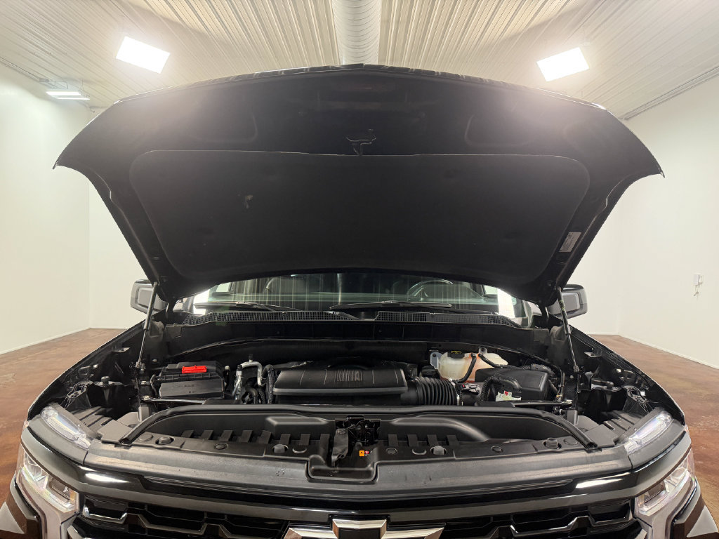 Used 2025 Chevrolet Silverado 1500 RST w/ Convenience Package II AWD/4WD image 20