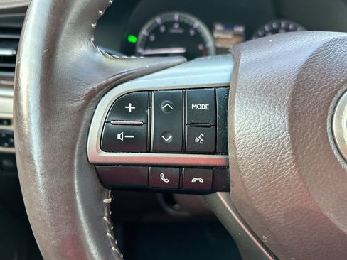 Used 2017 Lexus ES 350 w/ Premium Package FWD image 17