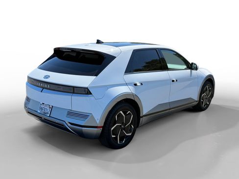 Certified 2024 Hyundai Ioniq 5 Limited RWD image 5