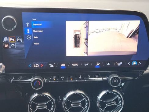Used 2024 Chevrolet Blazer EV LT AWD/4WD image 6