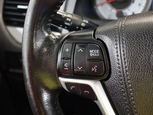 Used 2019 Toyota Sienna SE image 16