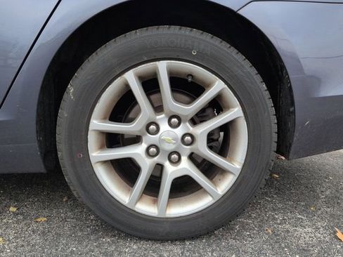 Used 2015 Chevrolet Malibu LT w/ Power Convenience Package image 5