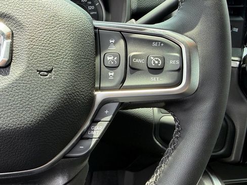 New 2026 RAM 2500 Big Horn AWD/4WD image 17