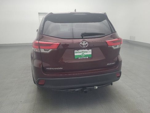 Used 2019 Toyota Highlander XLE image 6