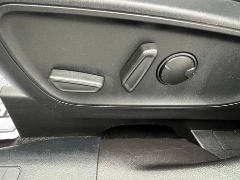 Used 2024 Ford Escape ST-Line image 19