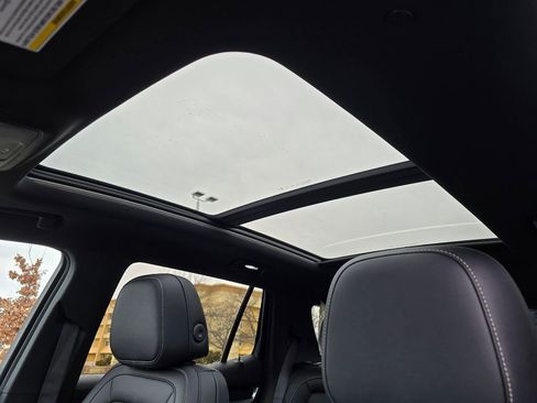 New 2026 GMC Terrain Elevation w/ Elevation Premium Package image 24