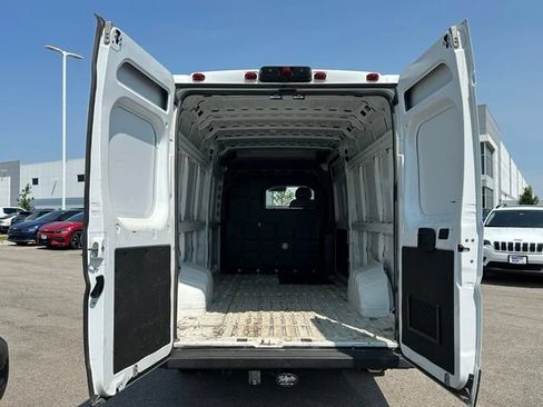 Used 2023 RAM ProMaster 3500 w/ Convenience Group FWD image 11