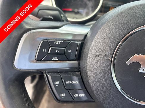 Used 2018 Ford Mustang Coupe w/ Equipment Group 101A RWD image 18