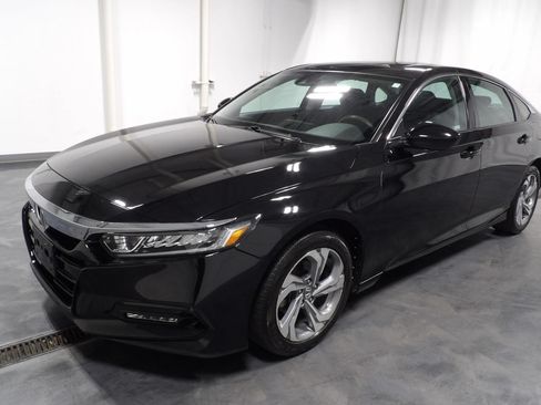 Used 2020 Honda Accord EX image 3