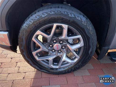 Used 2023 GMC Sierra 1500 SLT w/ SLT Premium Package image 10