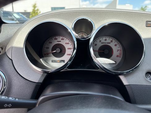 Used 2007 Pontiac Solstice Convertible w/ Premium Package RWD image 12