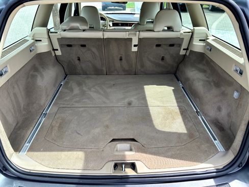 Used 2008 Volvo V70 image 21