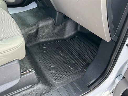 Used 2022 Ford F250 XL w/ Power Equipment Group image 52