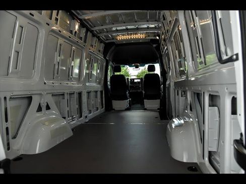 New 2025 Mercedes-Benz Sprinter 2500 image 5