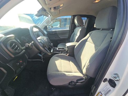 Used 2021 Toyota Tacoma SR RWD image 7