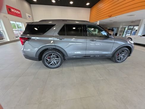 Used 2026 Ford Explorer ST w/ Sun And Sound Package AWD/4WD image 7