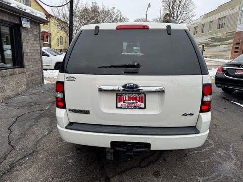 Used 2008 Ford Explorer XLT image 5