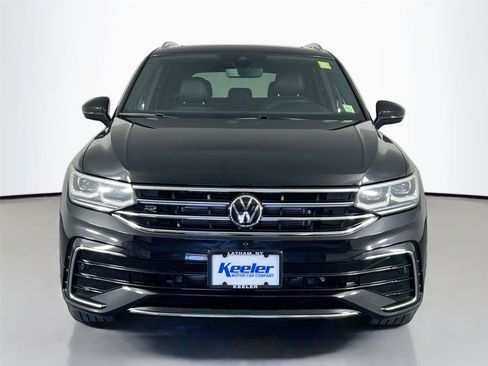 Used 2024 Volkswagen Tiguan SEL R-Line image 9