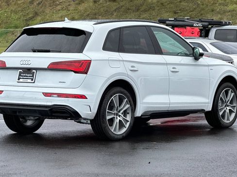 Used 2025 Audi Q5 2.0T Premium w/ Convenience Plus Package AWD/4WD image 3