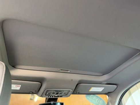 Used 2022 GMC Sierra 3500 Denali image 21