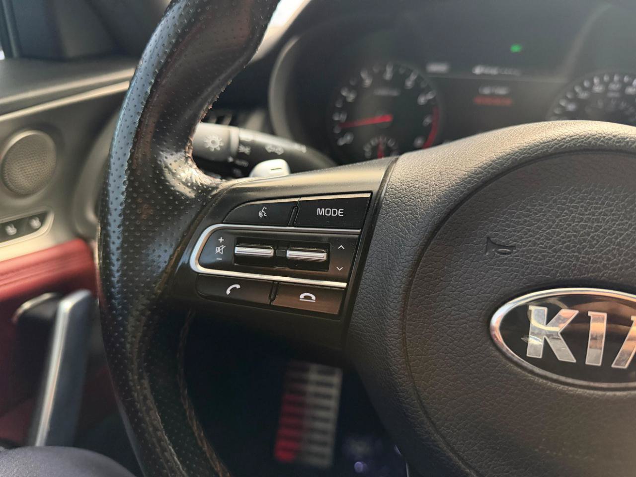 Used 2021 Kia Stinger GT2 AWD/4WD image 31
