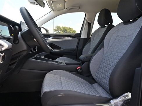 New 2025 Volkswagen Tiguan S image 17