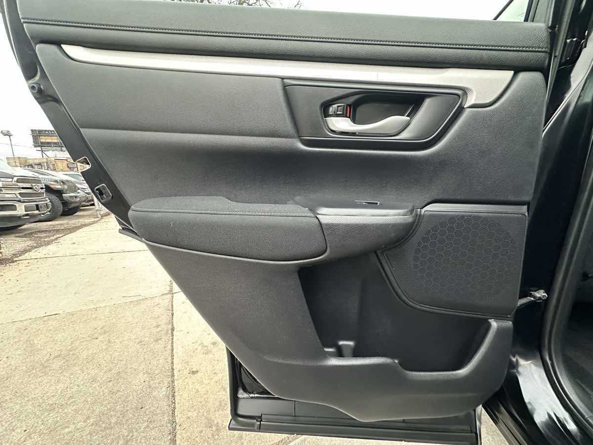 Used 2020 Honda CR-V LX image 32