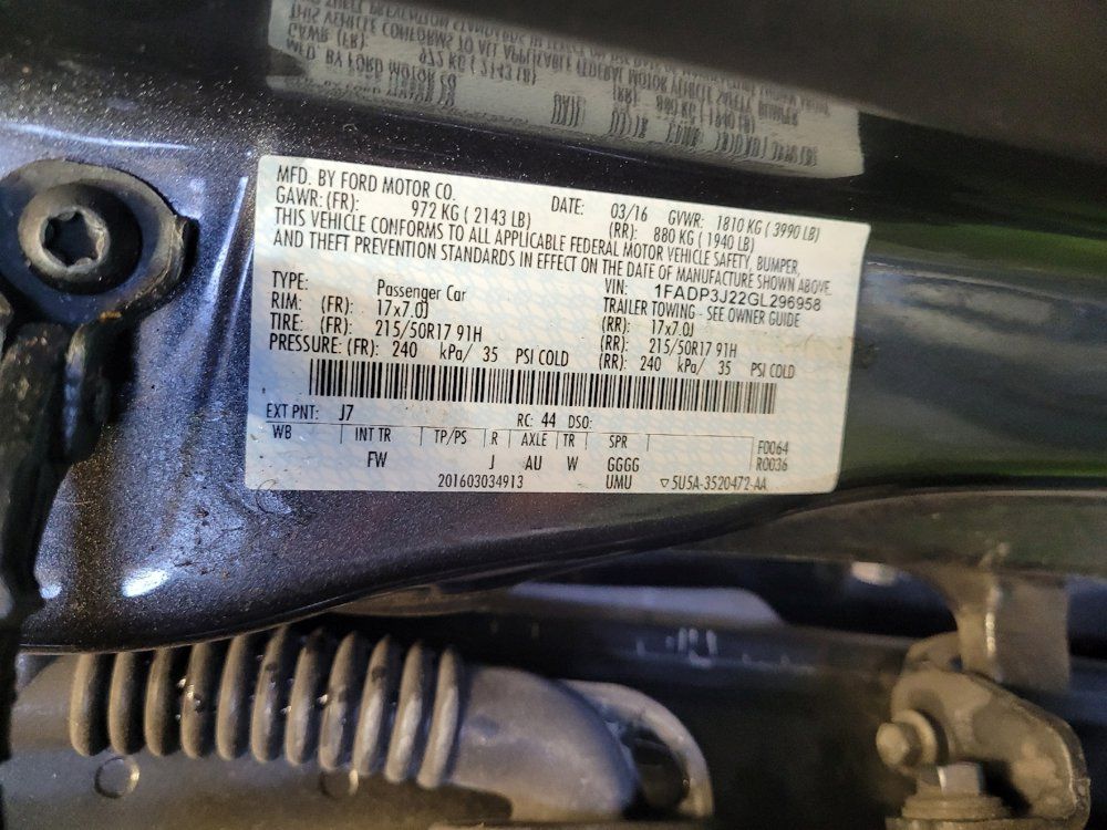 Used 2016 Ford Focus Titanium FWD image 33