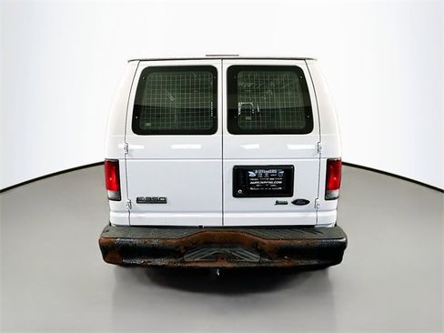 Used 2010 Ford E-350 and Econoline 350 Super Duty image 6