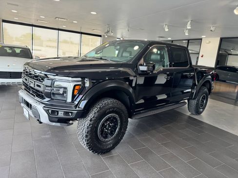 Used 2025 Ford F150 Raptor AWD/4WD image 2