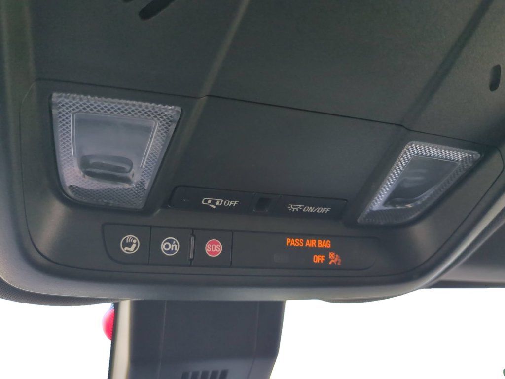 Used 2023 Chevrolet Equinox RS FWD image 22