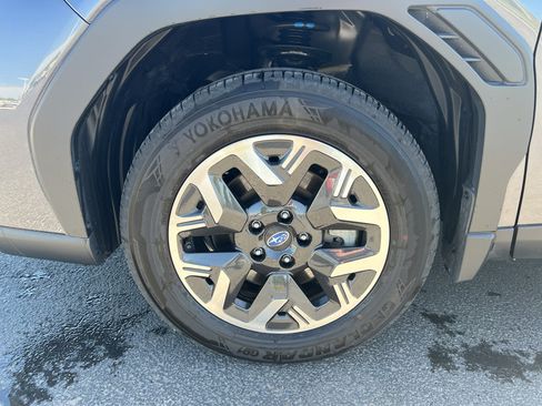 Used 2026 Subaru Forester Premium AWD/4WD image 9
