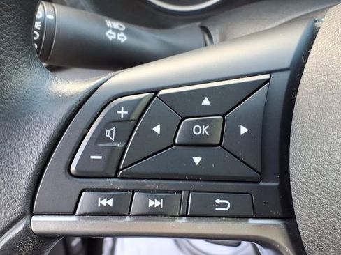 Used 2023 Nissan Sentra SV FWD image 27